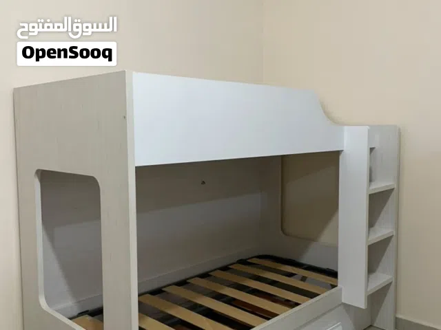سرير اطفال ثلاث طوابق