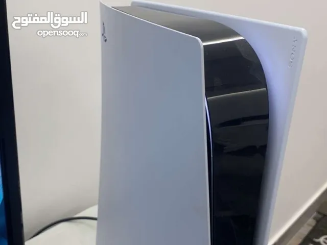 سوني 5 مستعمل نظيف نسخة العاديه سي دي معاها vr 256 Gb لا يجي الا الصامل على السوم