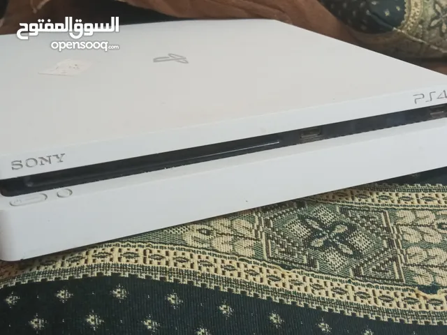 اتواصل على واتس اب فقط بليستيشن 4 نسخه بيضاء بلا خدوش جديد
