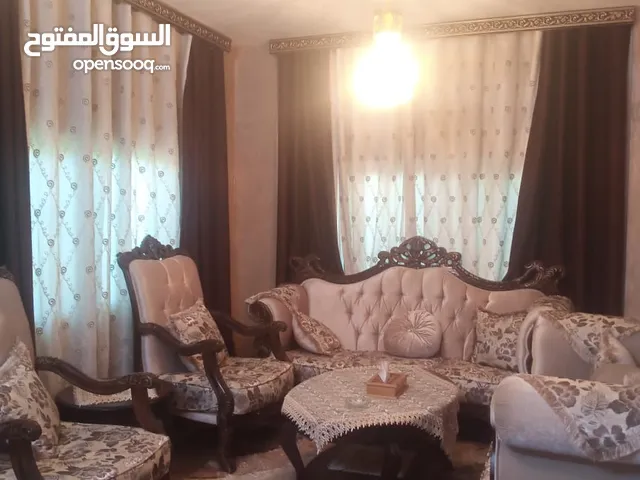 منزل للبيع في الزرقاء جبل طارق