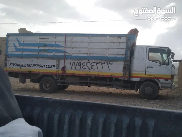 دينه النقليات والتحميل في جميع أنحاء اليمن