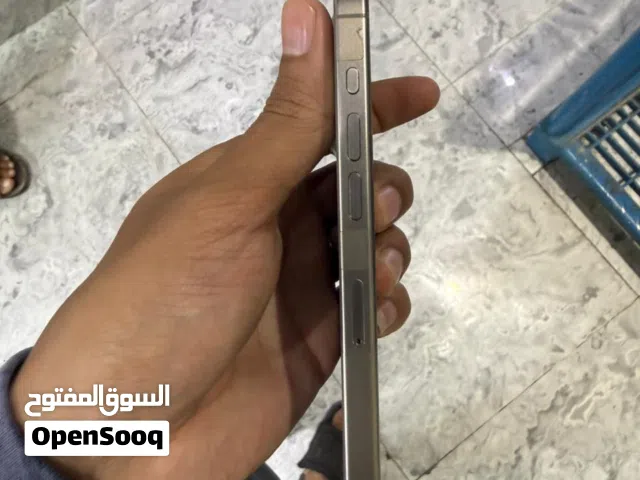 iPhone 15 pro natural titanium