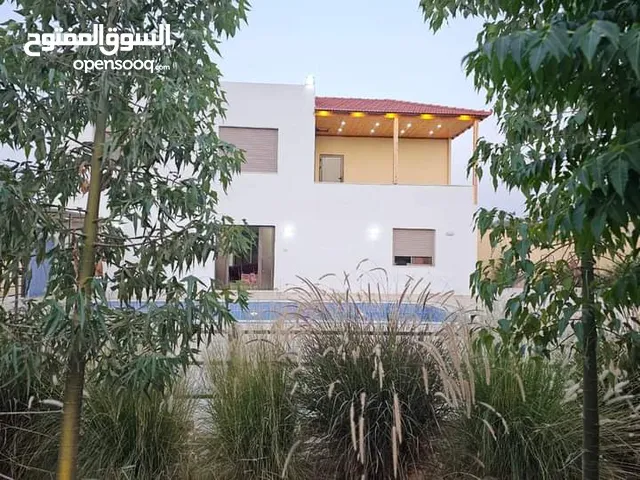 4 Bedrooms Farms for Sale in Salt Al Subeihi