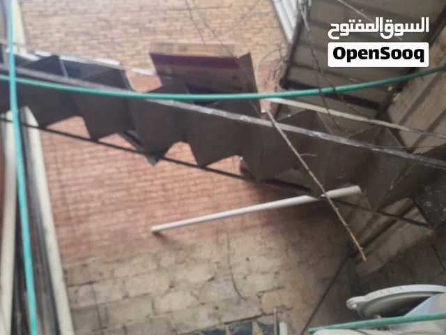 درج حديد للدور الثاني