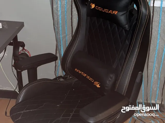 Cougar gaming chair كرسي كوغر اصلي