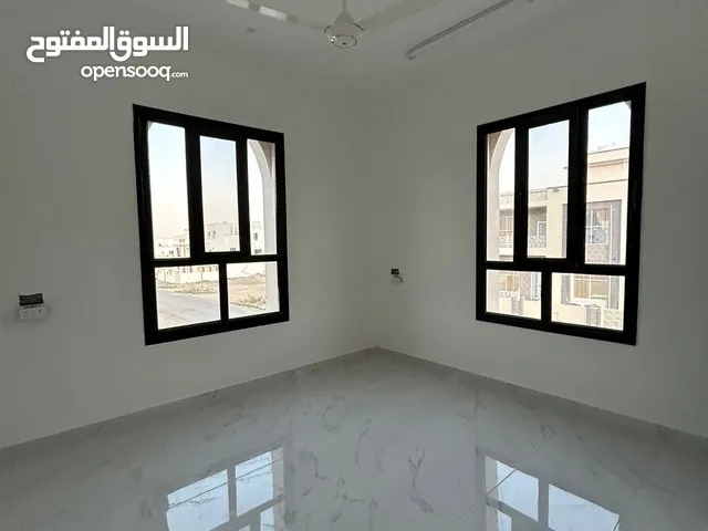 318 m2 4 Bedrooms Villa for Sale in Muscat Amerat