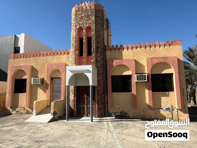 250 m2 3 Bedrooms Townhouse for Sale in Al Batinah Nakhl