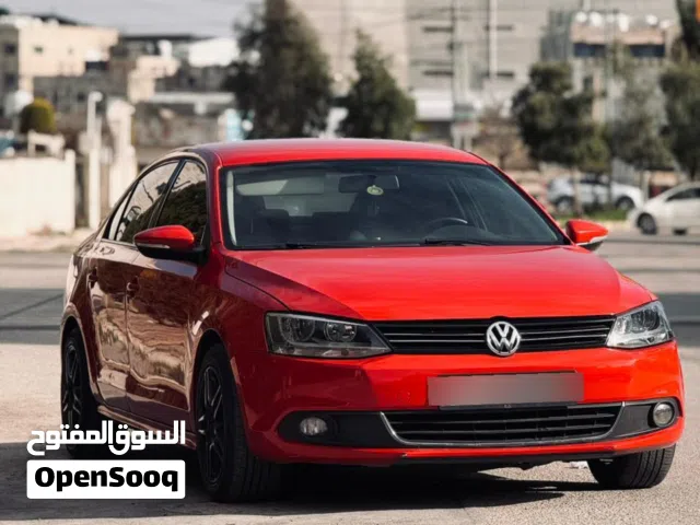 2014 فولكسفاغن جيتا Standard