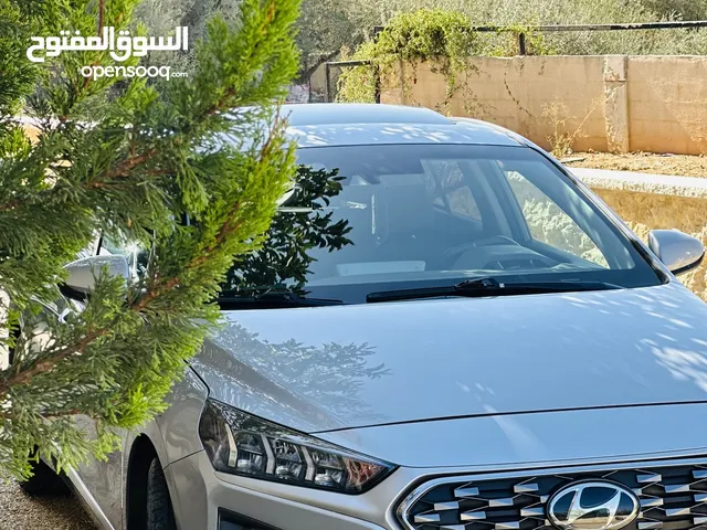 هنداي ايونيك كهرباء وبنزين موديل 2020 تسيير