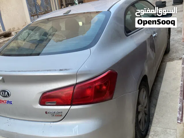 2014 كيا فورتي Standard