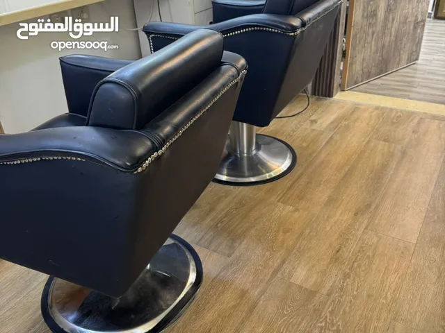 كراسي قص شعر مستعملات سعر الكل 120