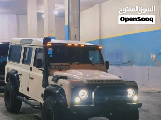 لاند روفر ديفندر 2008