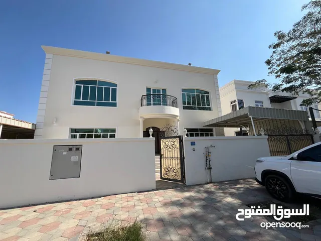 316 m2 4 Bedrooms Villa for Rent in Muscat Al Mawaleh