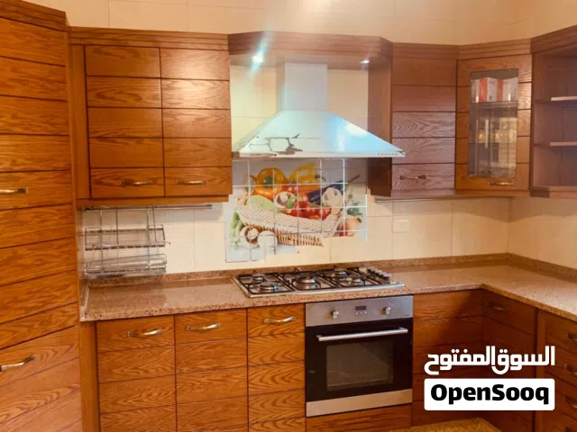 240 m2 3 Bedrooms Apartments for Rent in Amman Al Rabiah