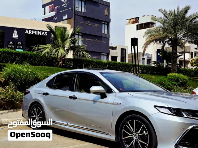 كامري خليجي فئة GLE وكاله كفاله ممشى قليل بدون نقص تحويل مباشر السياره بحالة الوكاله