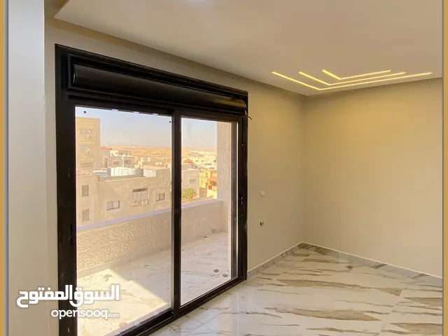 125 m2 3 Bedrooms Apartments for Sale in Zarqa Al Zarqa Al Jadeedeh