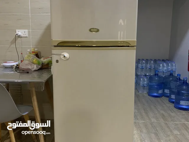 ثلاجة شارب كبيرة سعة 385 لتر مستعملة خالية من الأعطال