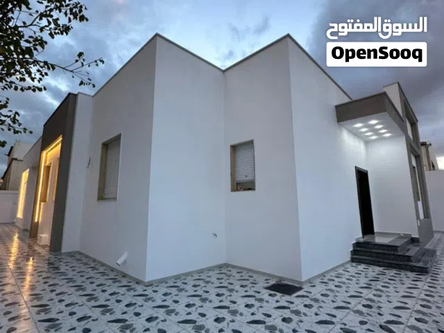 فيلا للبيع طريق النهر