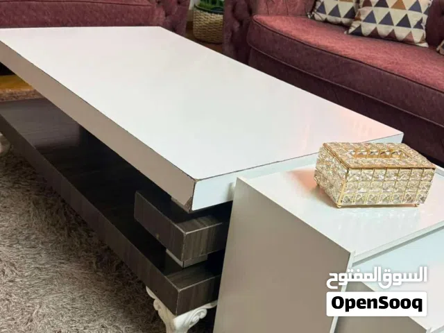 طاوله وسط مع سيرفس و طاولة تلفزيون للبيع