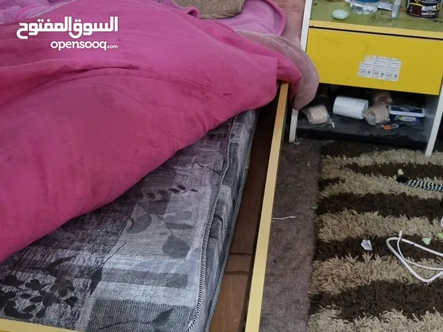 سرير فردي للبيع