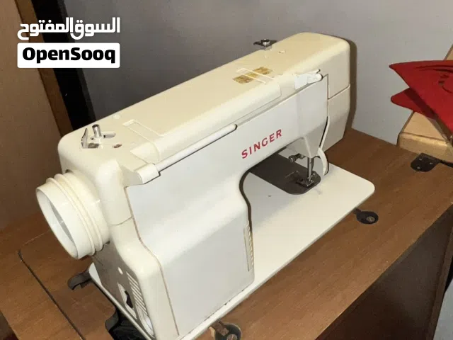 ماكينة خياطة سنجر بحالة ممتازة جداً