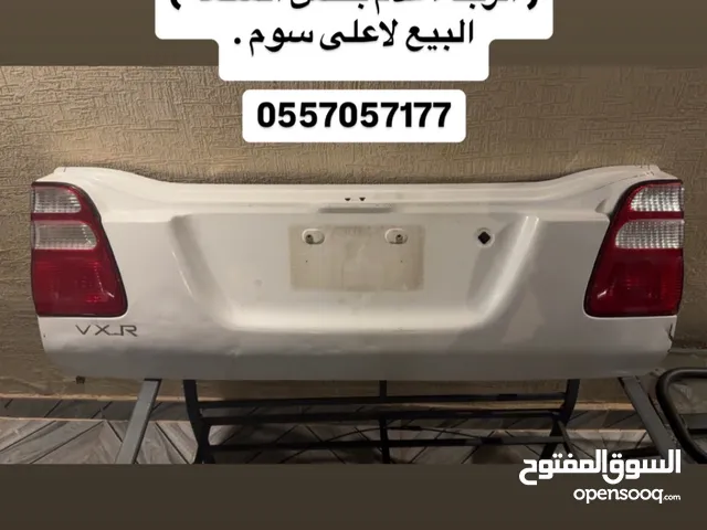 باب شنطة سفلي مع اسطباته لاندكروزر 98 - 2007