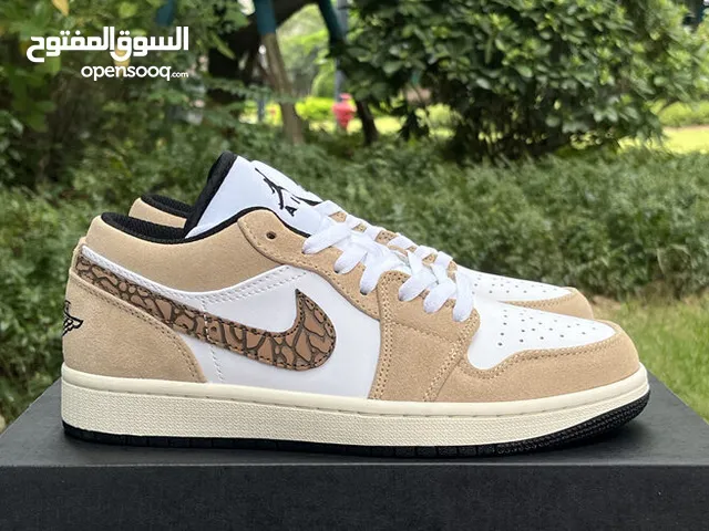 Air Jordan 1 Low SE “Brown Elephant”