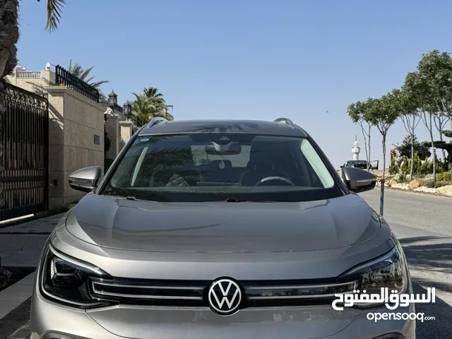 ID 6 Crozz Pro 2022 7 مقاعد بحالة الوكاله