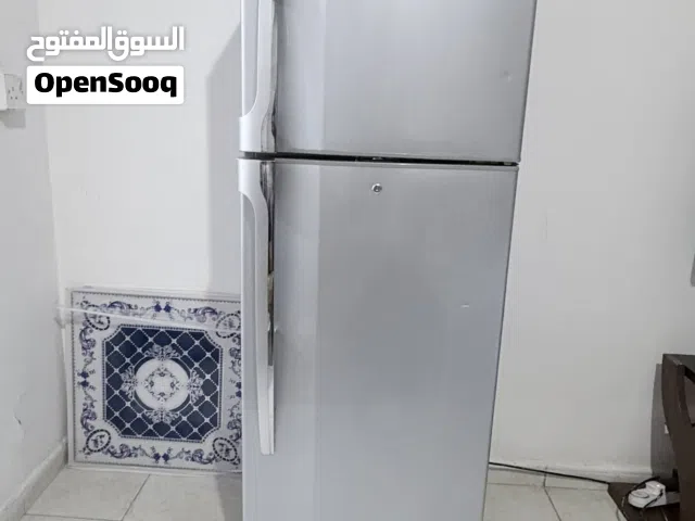 للبيع ثلاجة توشيبا 355 لتر