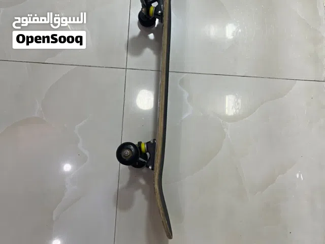 السلام عليكم سكيت بورد استعمال قليل جدا من النوع الاصلي تايراته يضلن يفرن يتأخرن يلا يوكفن