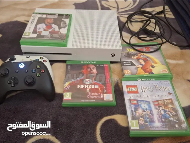 xbox one s avec une manette original et 3 cd