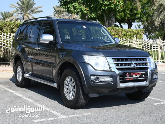 0% DP - FSH - ORIGNAL PAINT - MITSUBISHI PAJERO GLS 4WD 2015 - FIRST OWNER - GCC