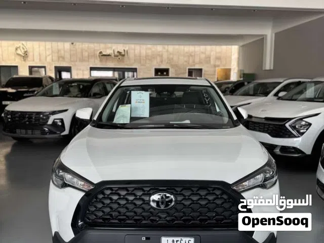 كورلا كروس 2025 مواصفات اعتيادية