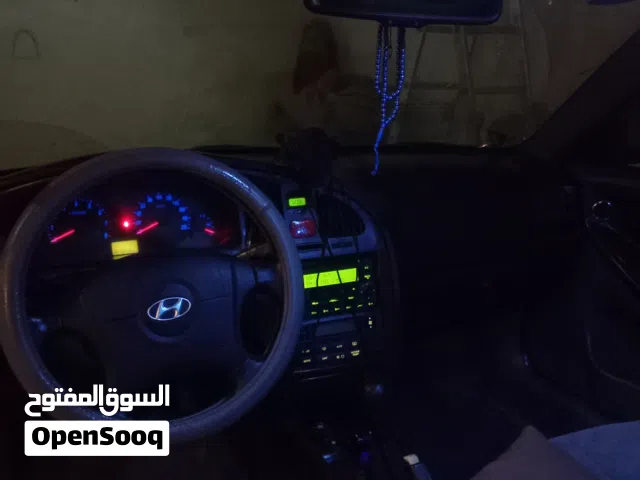 2005 هيونداي افانتي SE