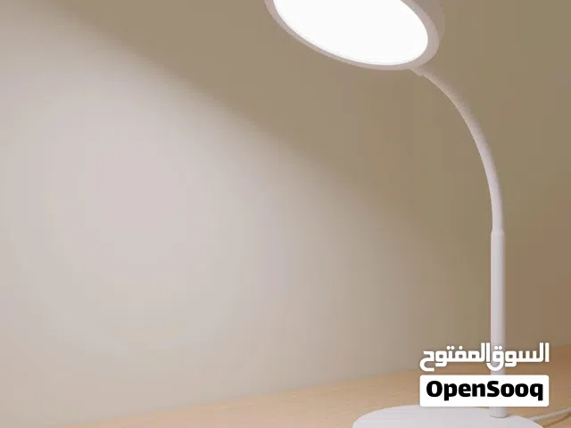 مصباح طاولة ليلي ، للدّراسة والسّهر اللٌيلي ، صغير وخفيف ومناسب للجميع..