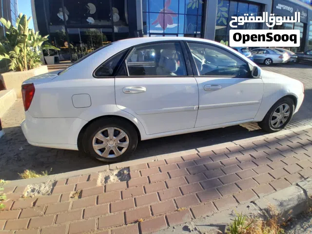 2011 Chevrolet Optra Standard