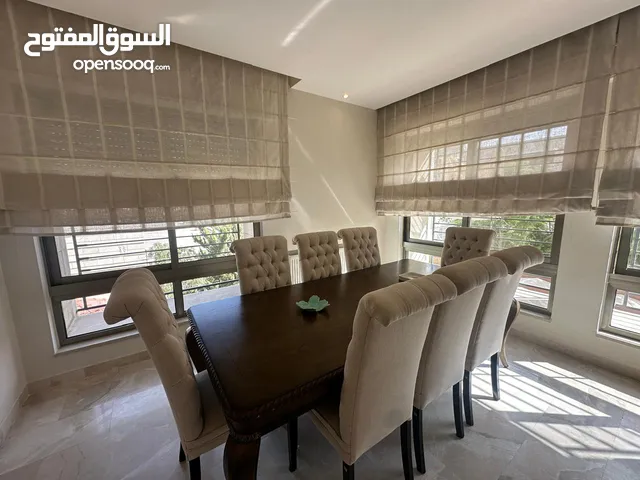 شقة مفروشة للايجار في الدوار الرابع ( Property 38442 ) سنوي فقط