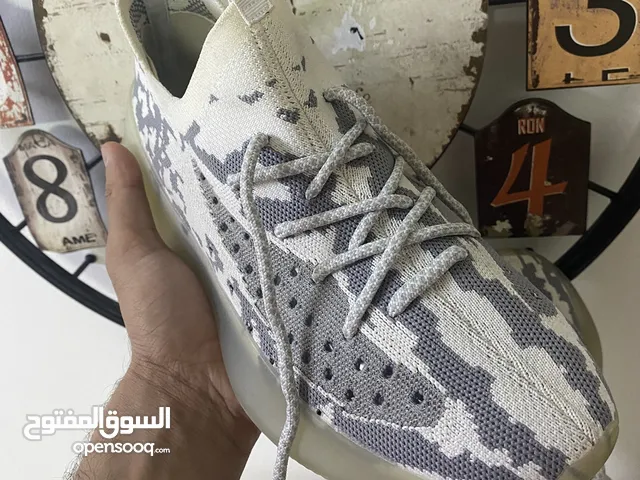 احذية اديداس جزم رياضية - سبورت للبيع : افضل الاسعار في الإمارات