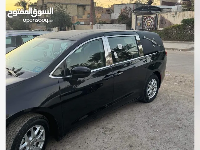 Chrysler Pacifica 2017 in Baghdad
