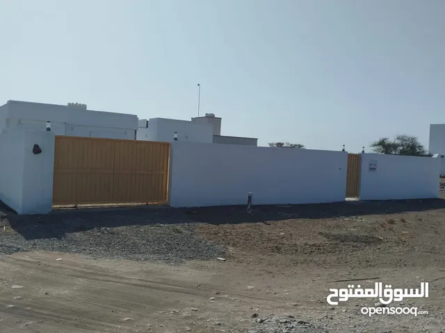 بيت للبيع في ولاية المصنعة / الطريف طريق جما
