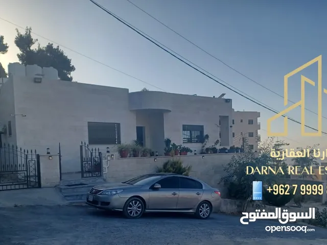 560 m2 4 Bedrooms Townhouse for Sale in Amman Al Kamaliya