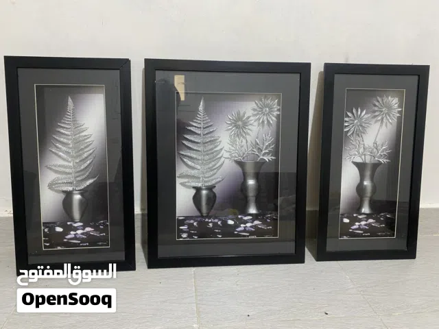 لوحات جداريه موردن بلمسات من الابيض والاسود ثلاثة قطع للاستفسار تواصلو عبر رقم