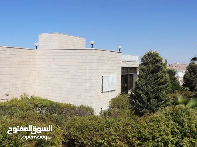 850 m2 3 Bedrooms Villa for Sale in Amman Jubaiha
