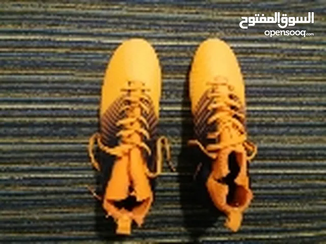 40 Sport Shoes in Sharjah