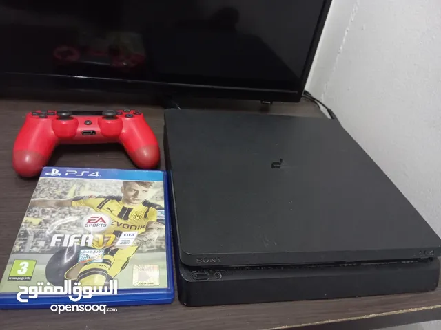 PS4 WITH CONTROLLER AND FIFA 17