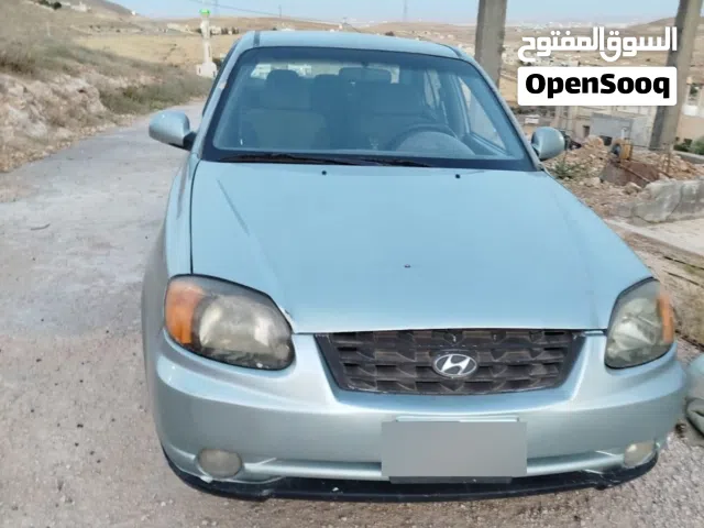 2004 Hyundai Accent Standard