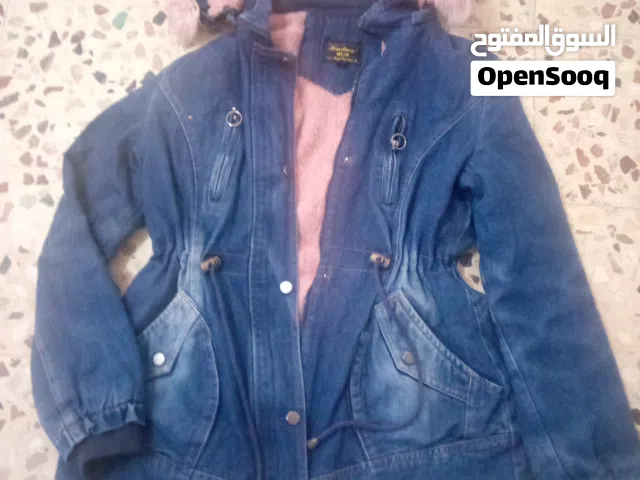 جاكيتين شتوي مبطن وواحد اسود كتان اي قطعه 3 دنانير وفي توصيل