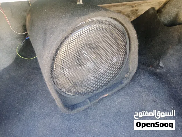 سماعه بزوكه للبيع على الفحص راكبه على السياره بسعر مغري