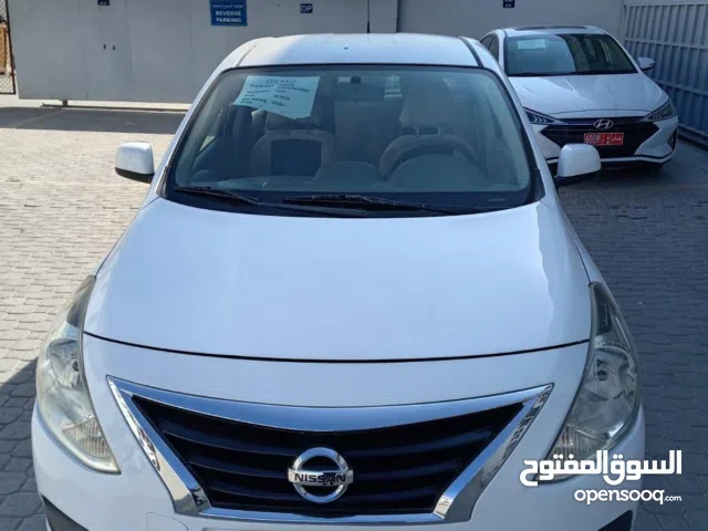 Nissan Sunny 2021