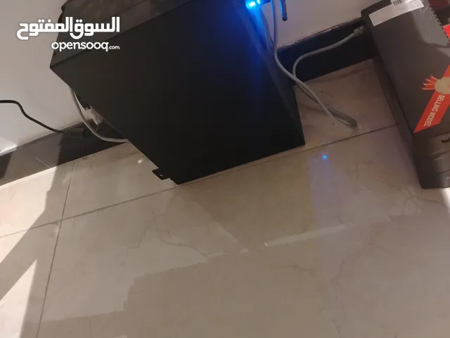 حاسبه ديل و3 شاشات وميز كيمنك وups
